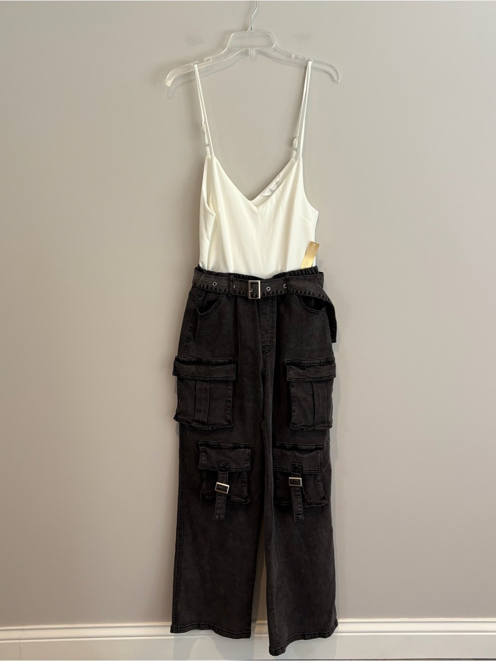 Riley + James Wide-Leg Cargo Jumpsuit w/Utility Pockets and Belted Waist Size M